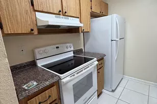 9980 Twin Lakes Dr, Coral Springs, FL 33071 - Photo 2
