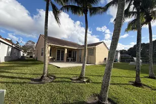 853 Sand Creek Cir, Weston, FL 33327 - Photo 16