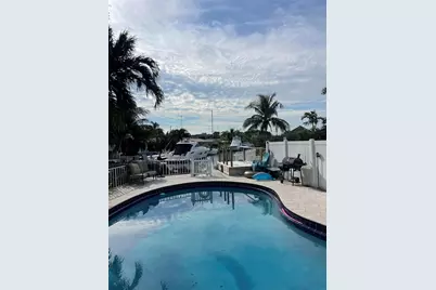 2708 NE 14th Street Causeway #2, Pompano Beach, FL 33062 - Photo 2