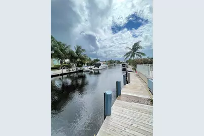 2708 NE 14th Street Causeway #2, Pompano Beach, FL 33062 - Photo 8