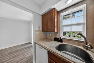 2708 NE 14th Street Causeway, Pompano Beach, FL 33062 - Photo 16