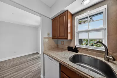 2708 NE 14th Street Causeway #2, Pompano Beach, FL 33062 - Photo 16