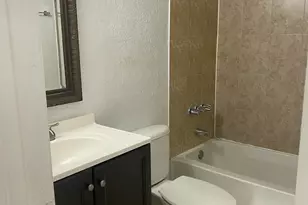 8185 NW 7th St, Miami, FL 33126 - Photo 14