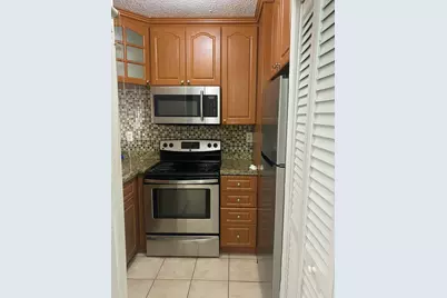 8185 NW 7th Street #103, Miami, FL 33126 - Photo 4