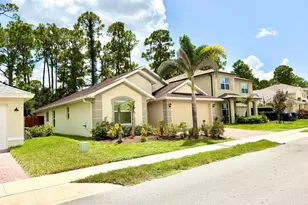 9553 Sea Spray Dr, Fort Pierce, FL 34945 - Photo 4