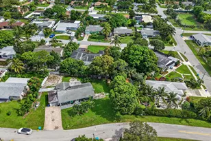 415 SW 7th Ct, Boynton Beach, FL 33435 - Photo 32