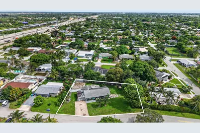415 SW 7th Court, Boynton Beach, FL 33435 - Photo 2