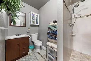 415 SW 7th Ct, Boynton Beach, FL 33435 - Photo 18