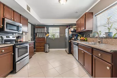 415 SW 7th Court, Boynton Beach, FL 33435 - Photo 12