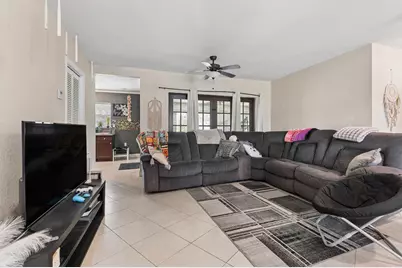 415 SW 7th Court, Boynton Beach, FL 33435 - Photo 8
