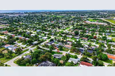 415 SW 7th Court, Boynton Beach, FL 33435 - Photo 30