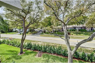 398 W Camino Real #1, Boca Raton, FL 33432 - Photo 14