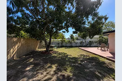 325 NW 135th Street, North Miami, FL 33168 - Photo 6