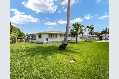 4701 NW 47th Terrace, Tamarac, FL 33319 - Photo 12