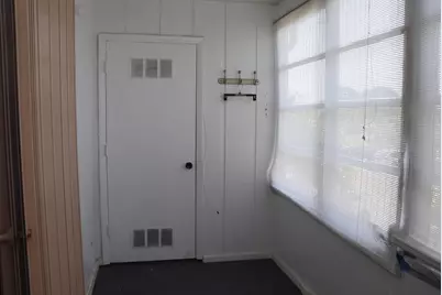 466 Capri #J, Delray Beach, FL 33484 - Photo 12