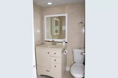 466 Capri #J, Delray Beach, FL 33484 - Photo 10