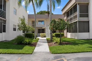 466 Capri, Delray Beach, FL 33484 - Photo 4