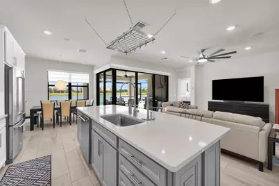 8294 Catria Lane, Lake Worth, FL 33467 - Photo 8
