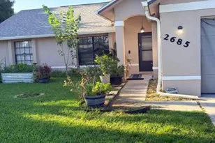 2685 SE Mariposa Ave, Port Saint Lucie, FL 34952 - Photo 2