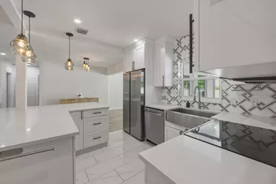 801 NE 19th Terrace, Fort Lauderdale, FL 33304 - Photo 12