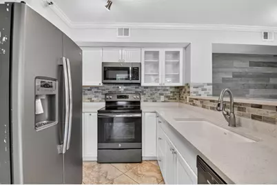 110 Yacht Club Way #103, Hypoluxo, FL 33462 - Photo 10