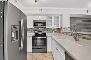 110 Yacht Club Way, Hypoluxo, FL 33462 - Photo 10