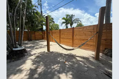 829 Macy Street, West Palm Beach, FL 33405 - Photo 20