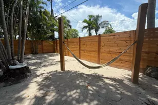 829 Macy St, West Palm Beach, FL 33405 - Photo 20