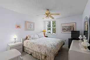 106 Half Moon Cir, Hypoluxo, FL 33462 - Photo 20