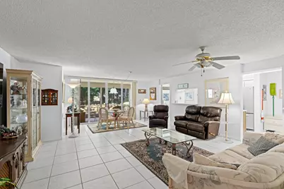106 Half Moon Circle #B1, Hypoluxo, FL 33462 - Photo 10
