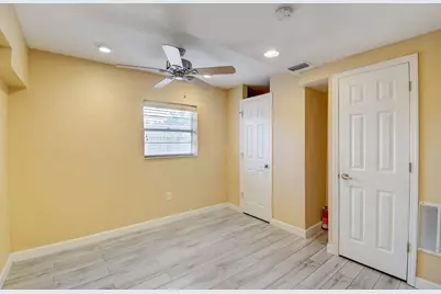 1316 Date Palm Drive #Rear, Lantana, FL 33462 - Photo 10