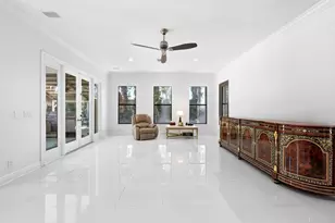 10594 Versailles Blvd, Wellington, FL 33449 - Photo 12