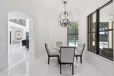 10594 Versailles Boulevard, Wellington, FL 33449 - Photo 12