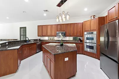 10594 Versailles Boulevard, Wellington, FL 33449 - Photo 16