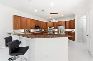 10594 Versailles Blvd, Wellington, FL 33449 - Photo 14