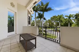 10594 Versailles Blvd, Wellington, FL 33449 - Photo 32