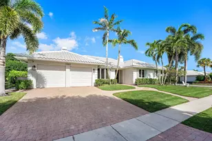 1022 Walnut Terrace, Boca Raton, FL 33486 - Photo 2