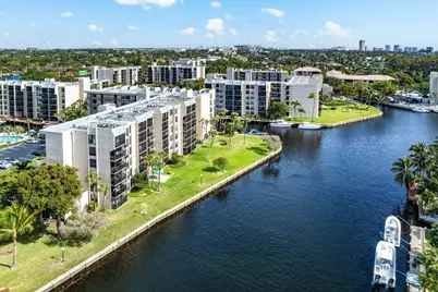13 Royal Palm Way #602, Boca Raton, FL 33432 - Photo 2