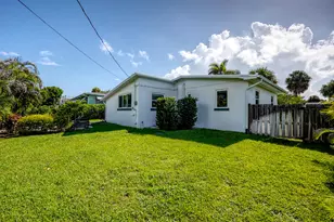 3444 NE Sandra Dr, Jensen Beach, FL 34957 - Photo 30