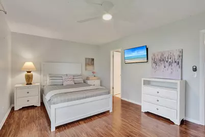 566 Fanshaw N, Boca Raton, FL 33434 - Photo 18