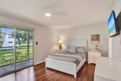 566 Fanshaw N, Boca Raton, FL 33434 - Photo 16