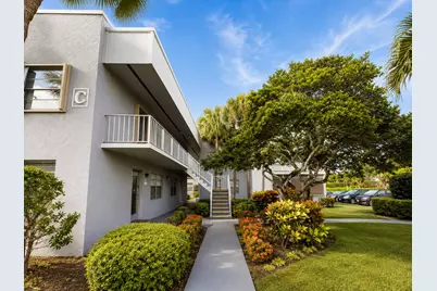 99 Flanders C, Delray Beach, FL 33484 - Photo 2