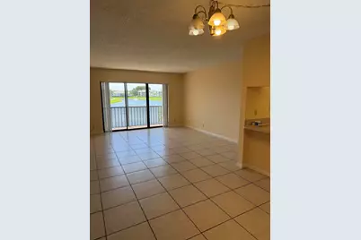 1110 Green Pine Boulevard #C2, West Palm Beach, FL 33409 - Photo 2