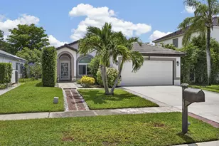 716 Lake Wellington Dr, Wellington, FL 33414 - Photo 2