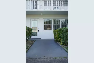 97 Berkshire E, West Palm Beach, FL 33417 - Photo 1