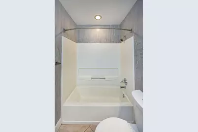 815 W Boynton Beach Boulevard #1-203, Boynton Beach, FL 33426 - Photo 14