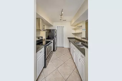 815 W Boynton Beach Boulevard #1-203, Boynton Beach, FL 33426 - Photo 8
