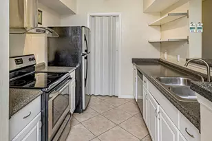 815 W Boynton Beach Blvd, Boynton Beach, FL 33426 - Photo 8