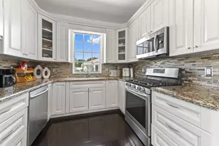 5871 Kelsey Ln, Tamarac, FL 33321 - Photo 6