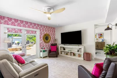 874 NW 2nd Avenue, Boca Raton, FL 33432 - Photo 22